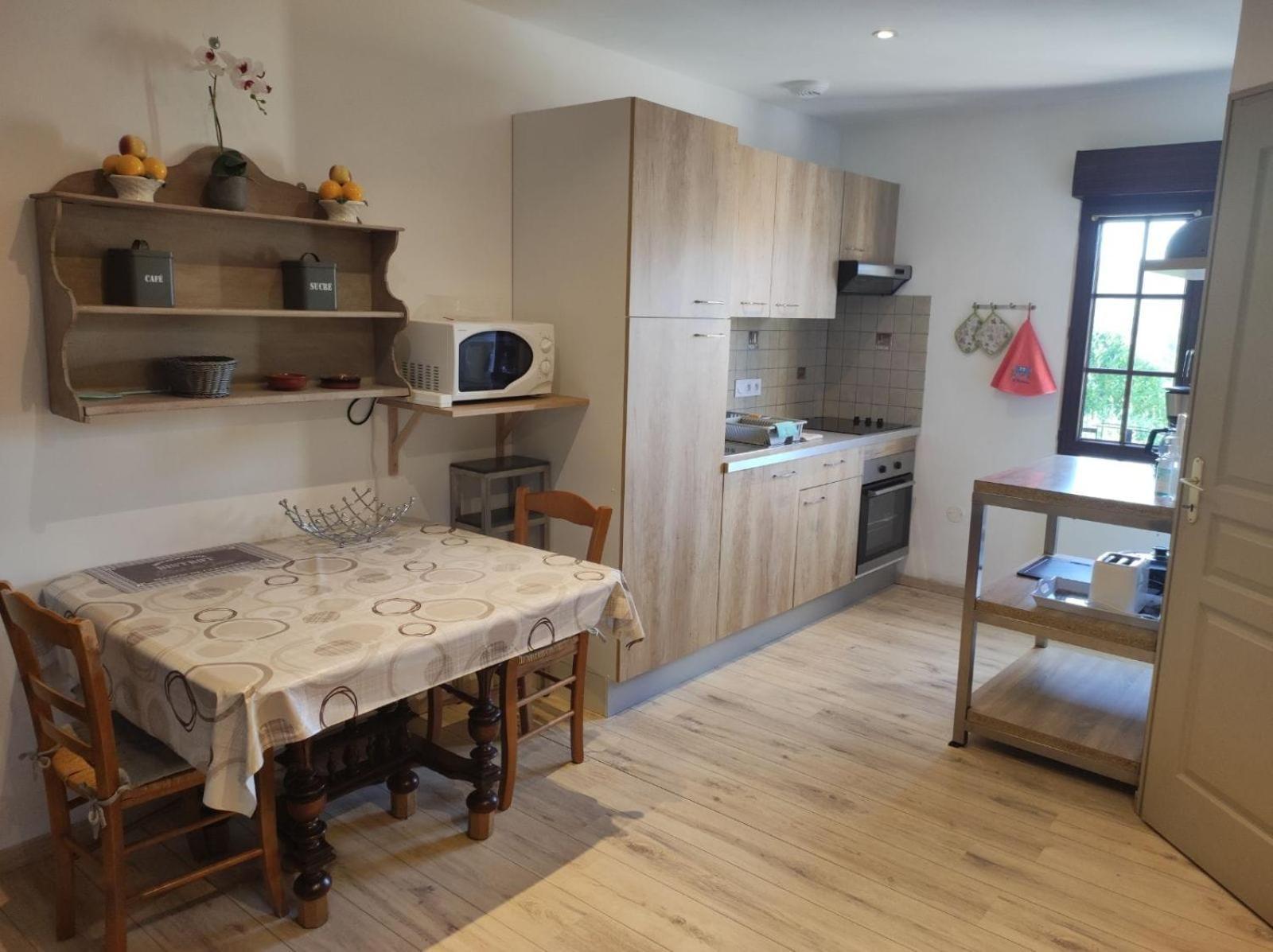 Appartement Gaston Vireux-Wallerand Eksteriør bilde